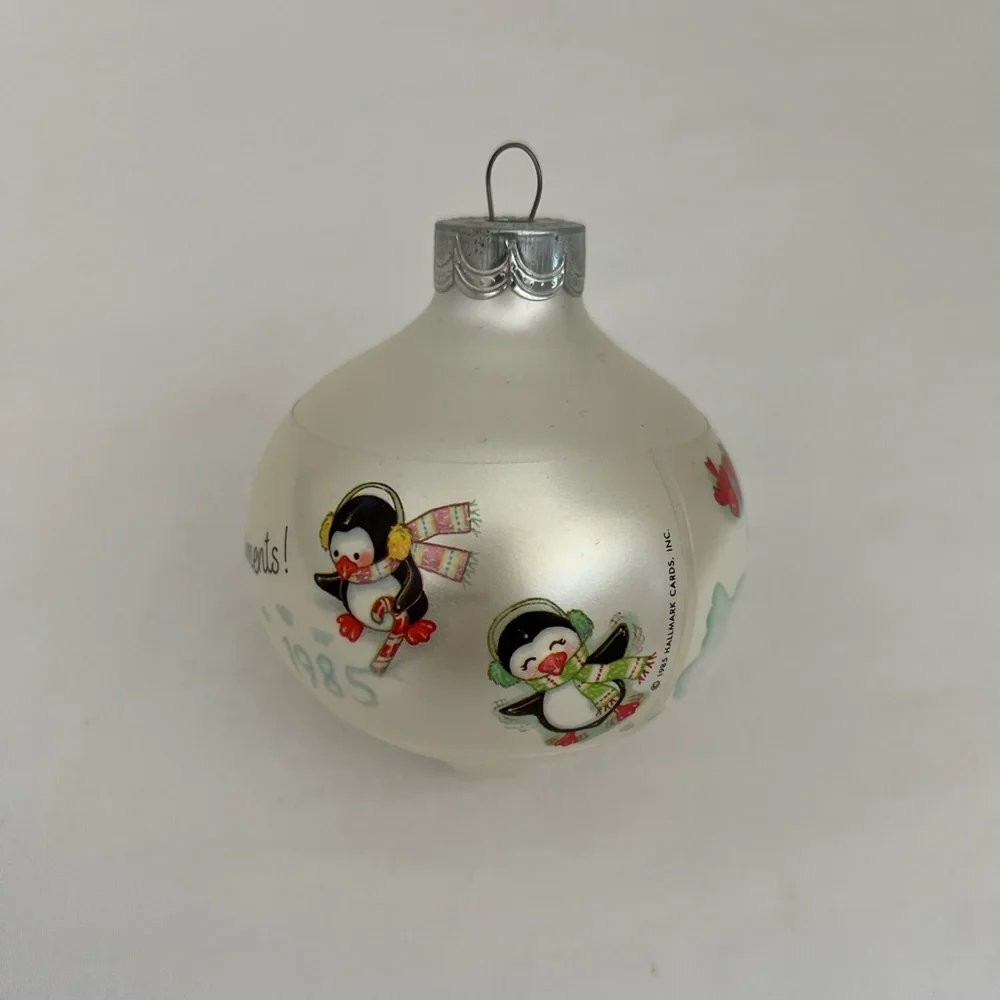 Hallmark Christmas Penguins Ornament Good Times With Good Friends Vintage 1985